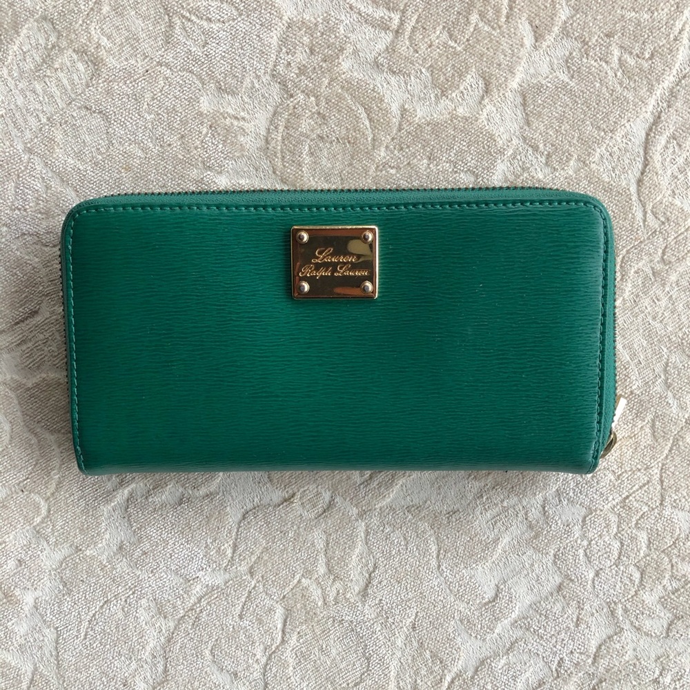 Ralph Lauren zip wallet - great condition